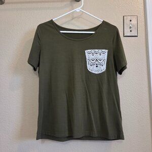 Shein Lace front pocket short sleeve Green Top Size Medium
